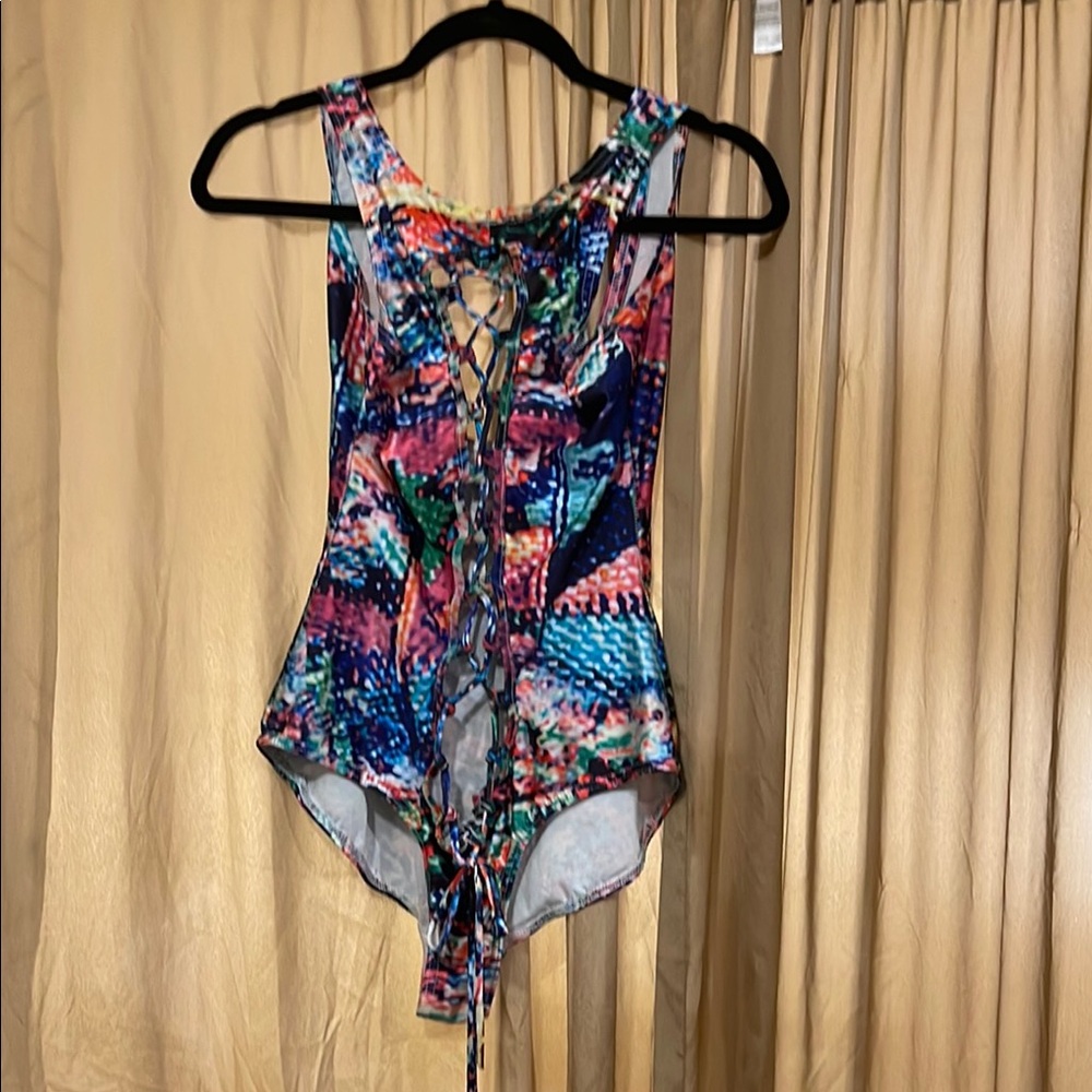 Women’s M/L Colorful One Piece Swimsuit Cutout Drawstring Front Excellent Cond